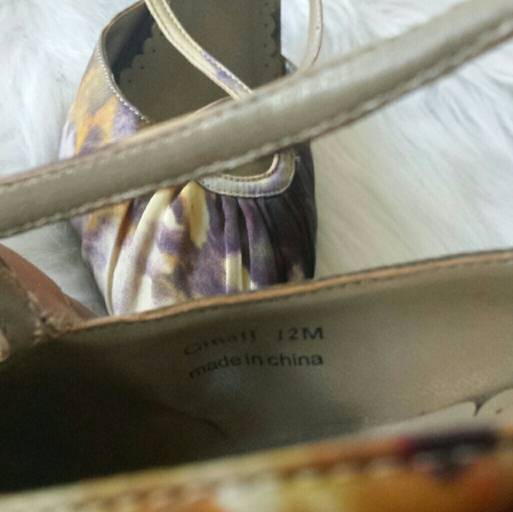 J RENEEE SLING BACK KITTEN HEELS - Picture 3 of 3